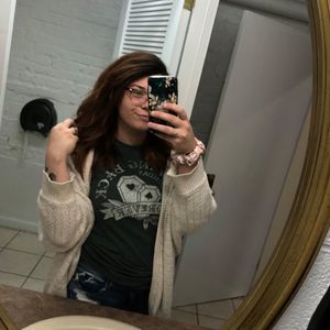 Meet your Posher, Sydney